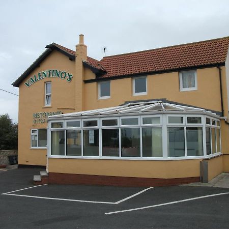 Hotel Valentino'S Filey Exterior foto